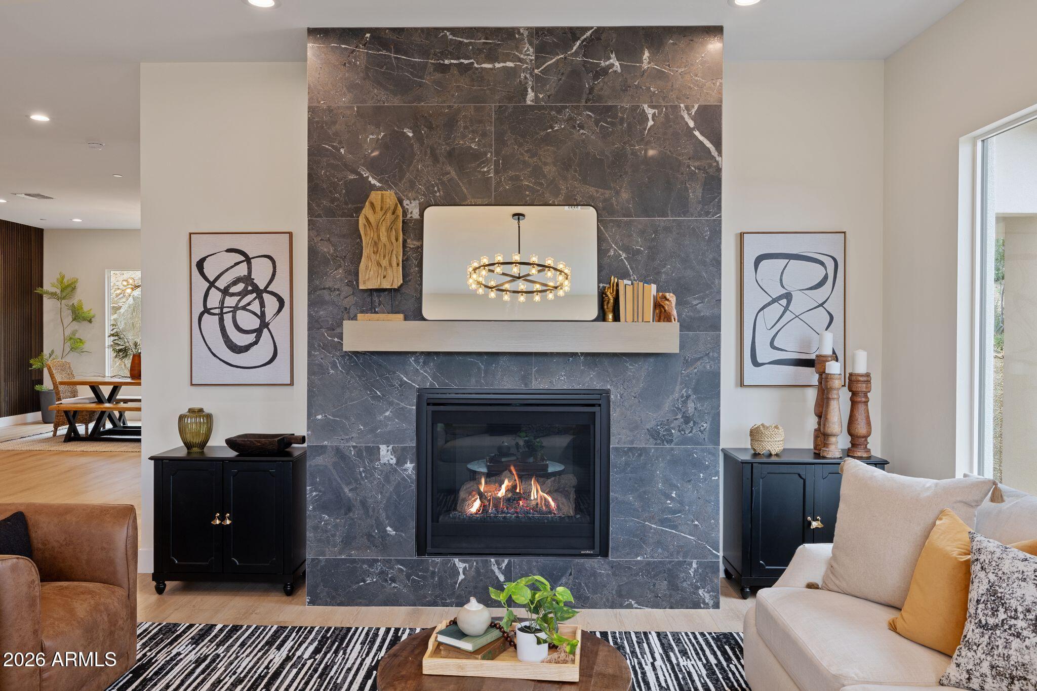 940 N Waters Edge Way