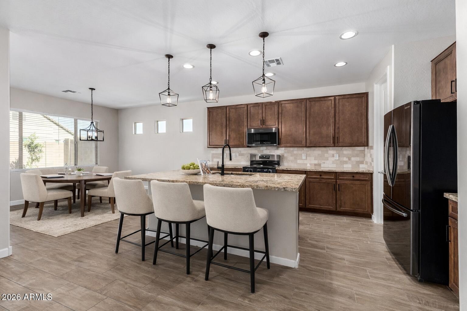 19744 W SHERMAN Street