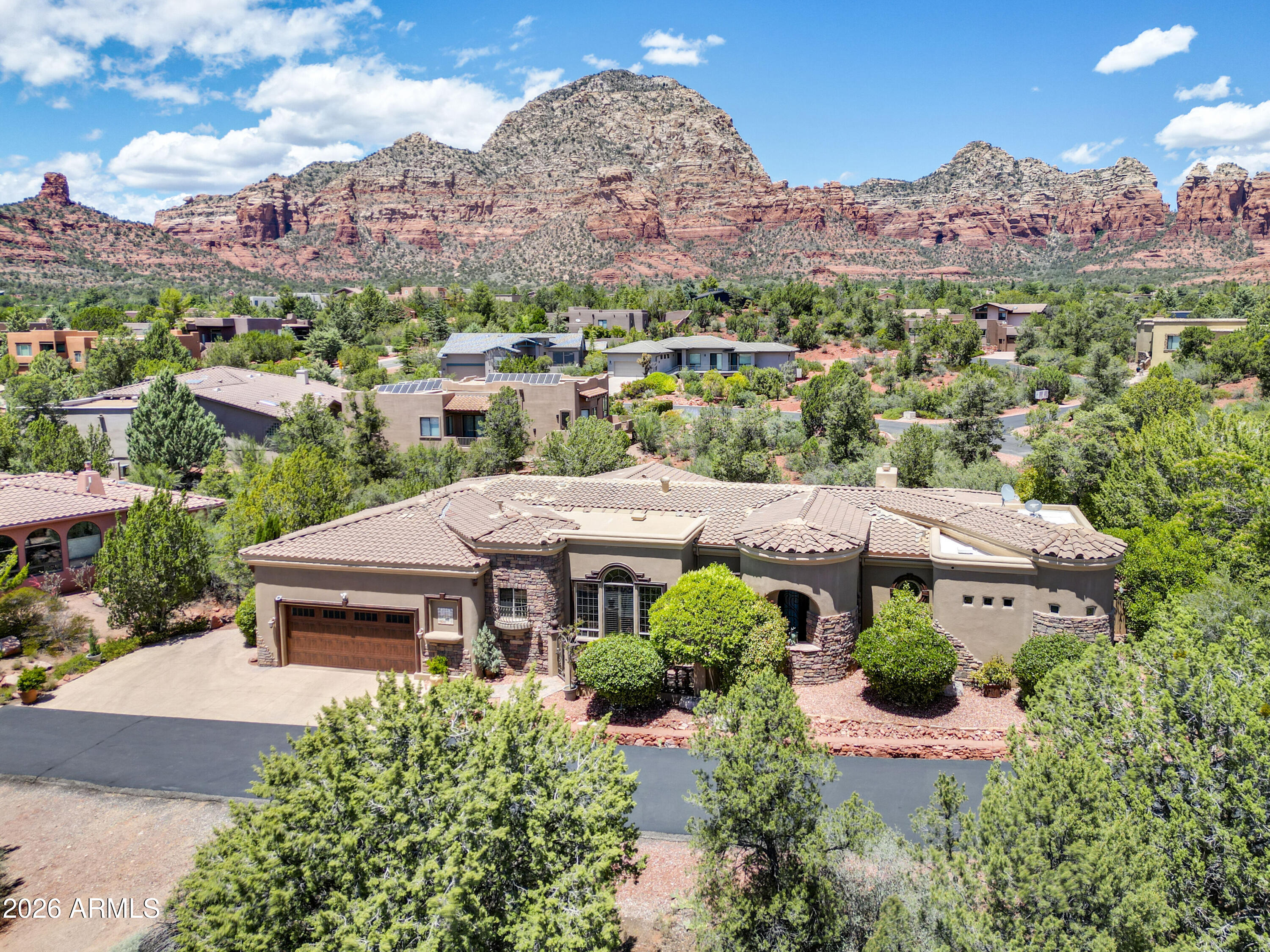 CRIMSON VIEW - Residential