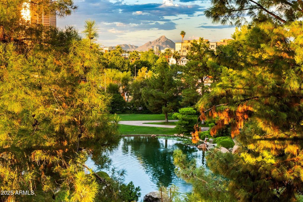 Photo of 208 W Portland Street #360, Phoenix, AZ 85003 (MLS # 6925870)