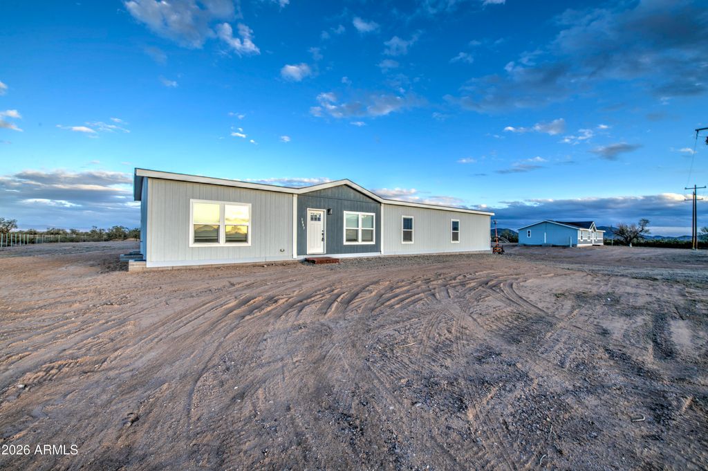 Photo of 5083 N 426th Avenue, Tonopah, AZ 85354 (MLS # 6989099)