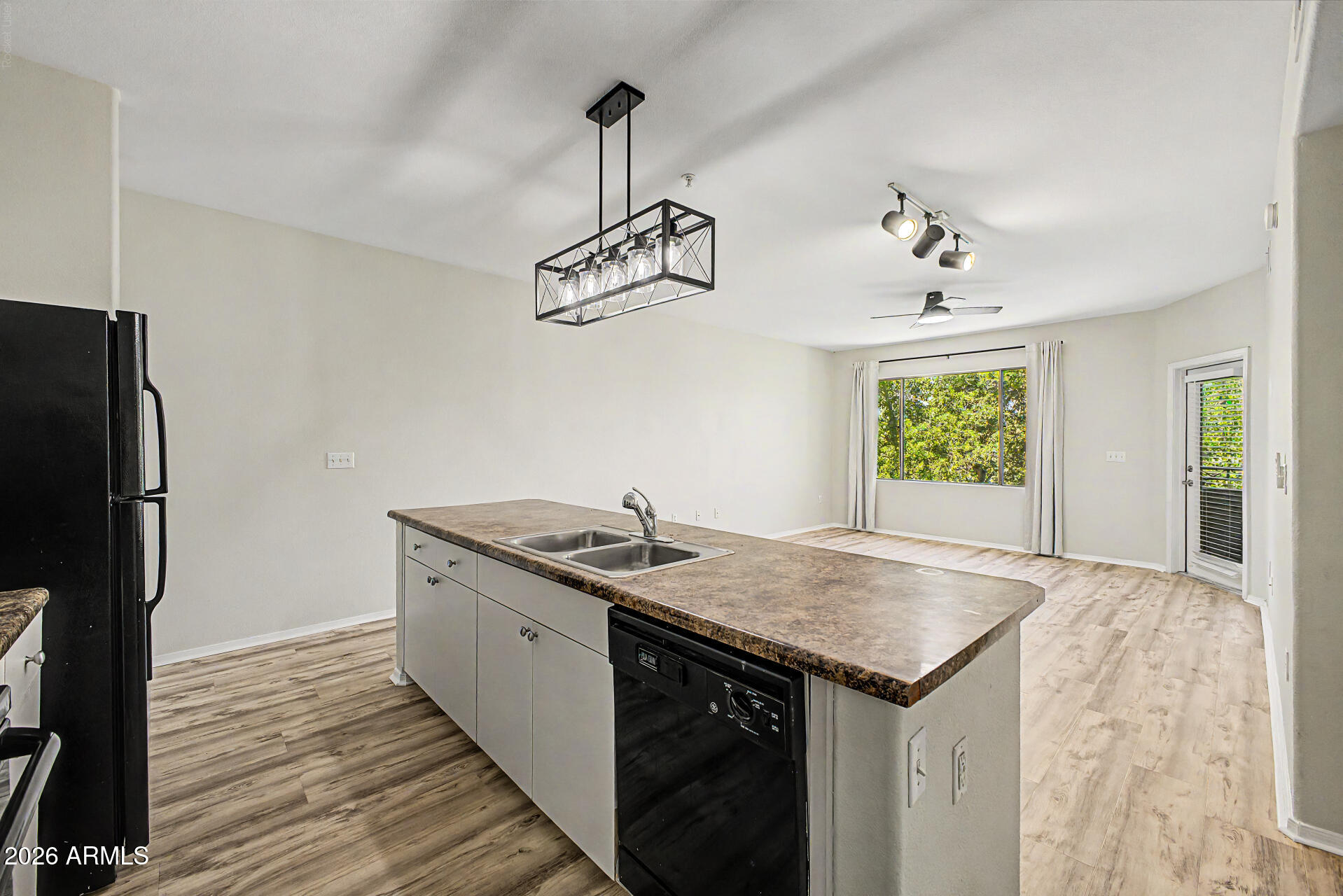 18416 N CAVE CREEK Road 3041