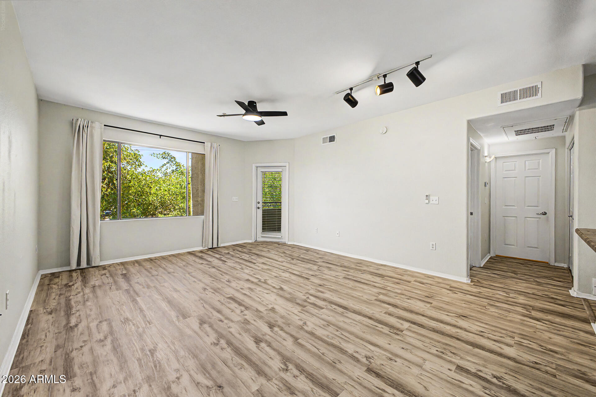 18416 N CAVE CREEK Road 3041