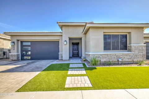 2825 E PIKE Street Phoenix AZ 85050