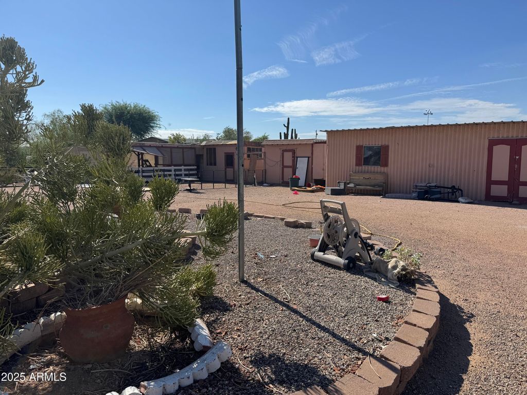 Photo of 851 E Junction Street, Apache Junction, AZ 85119 (MLS # 6958265)