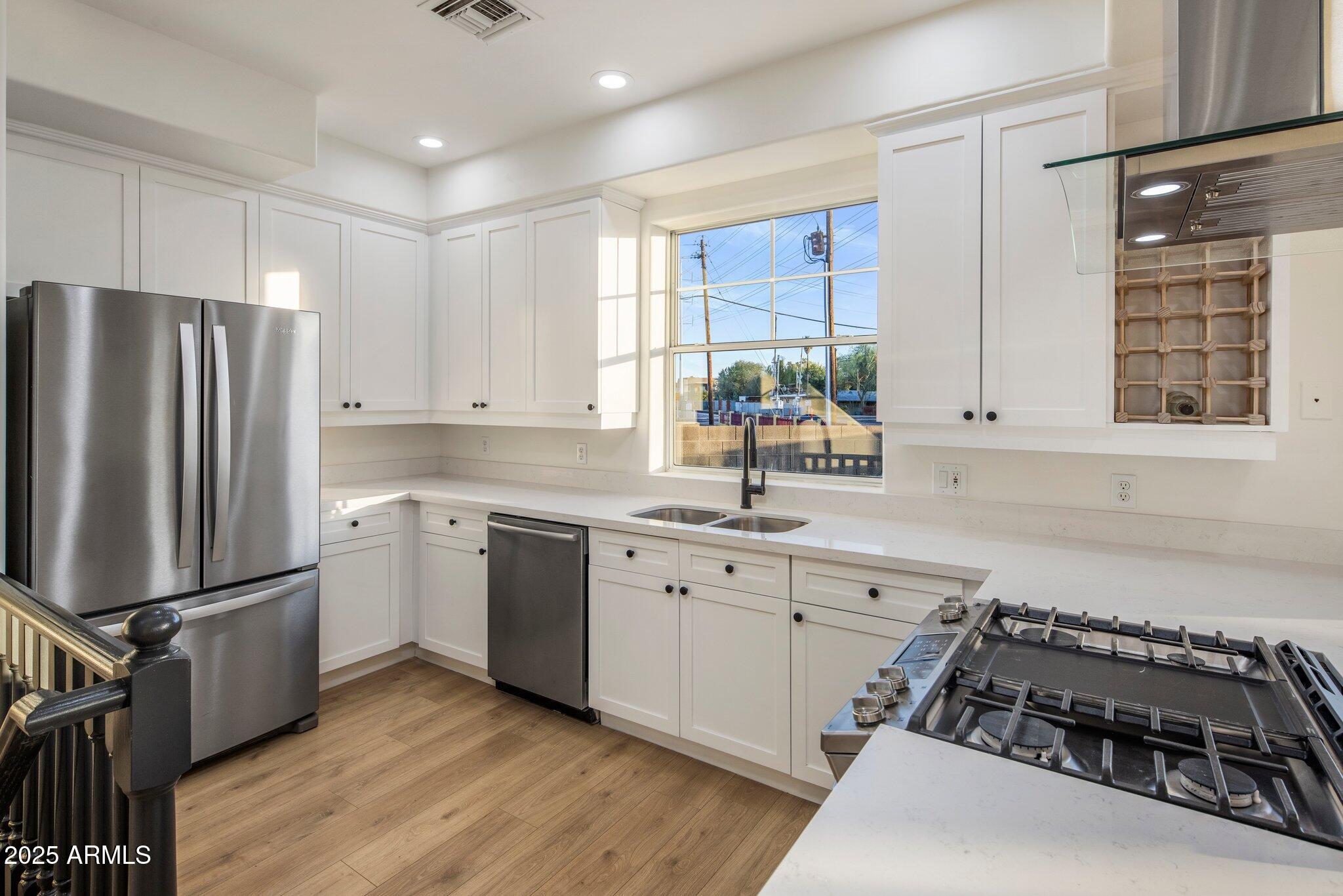 942 S ASH Avenue 104