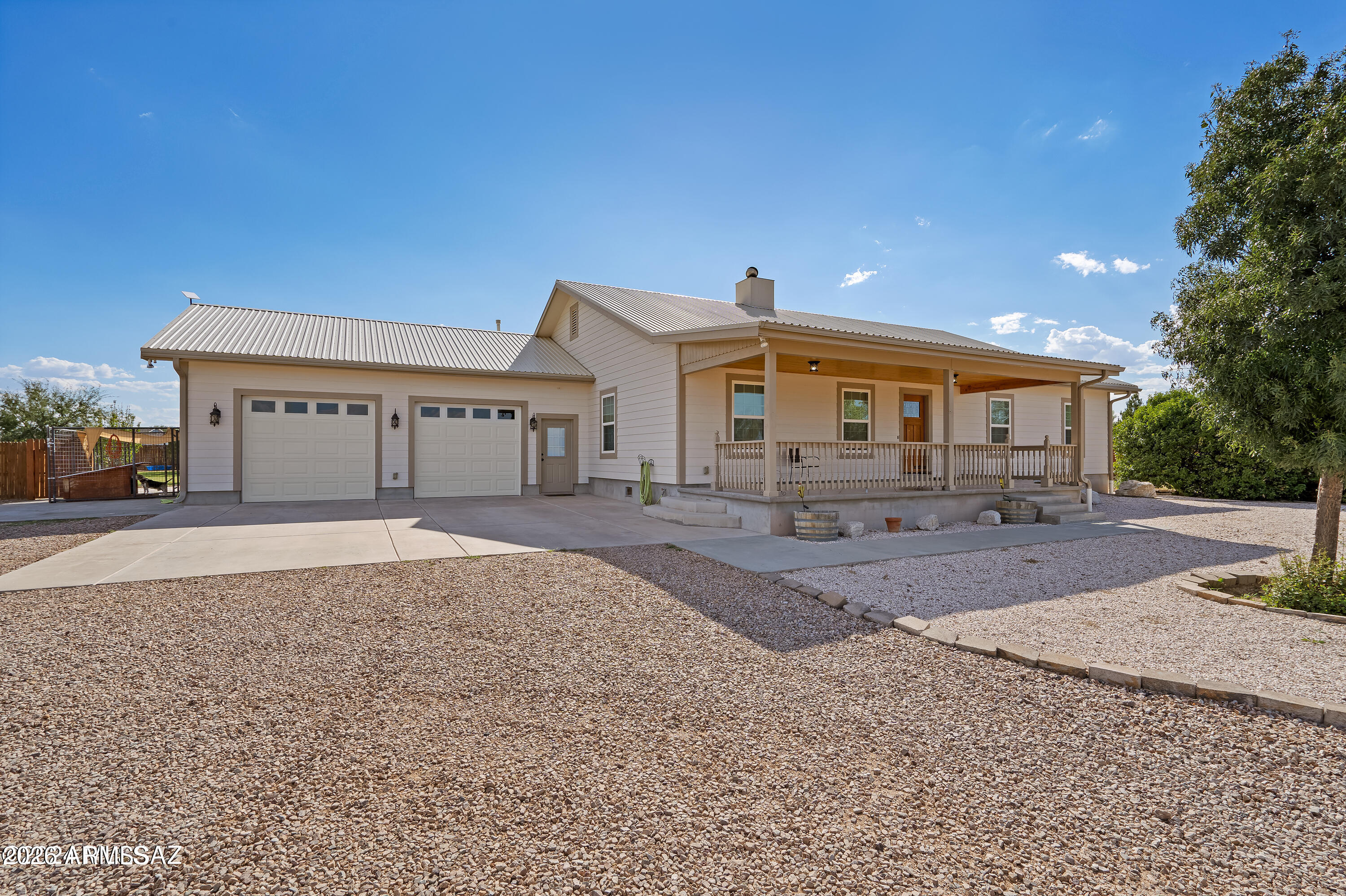 1685 N SILVER SPUR Lane