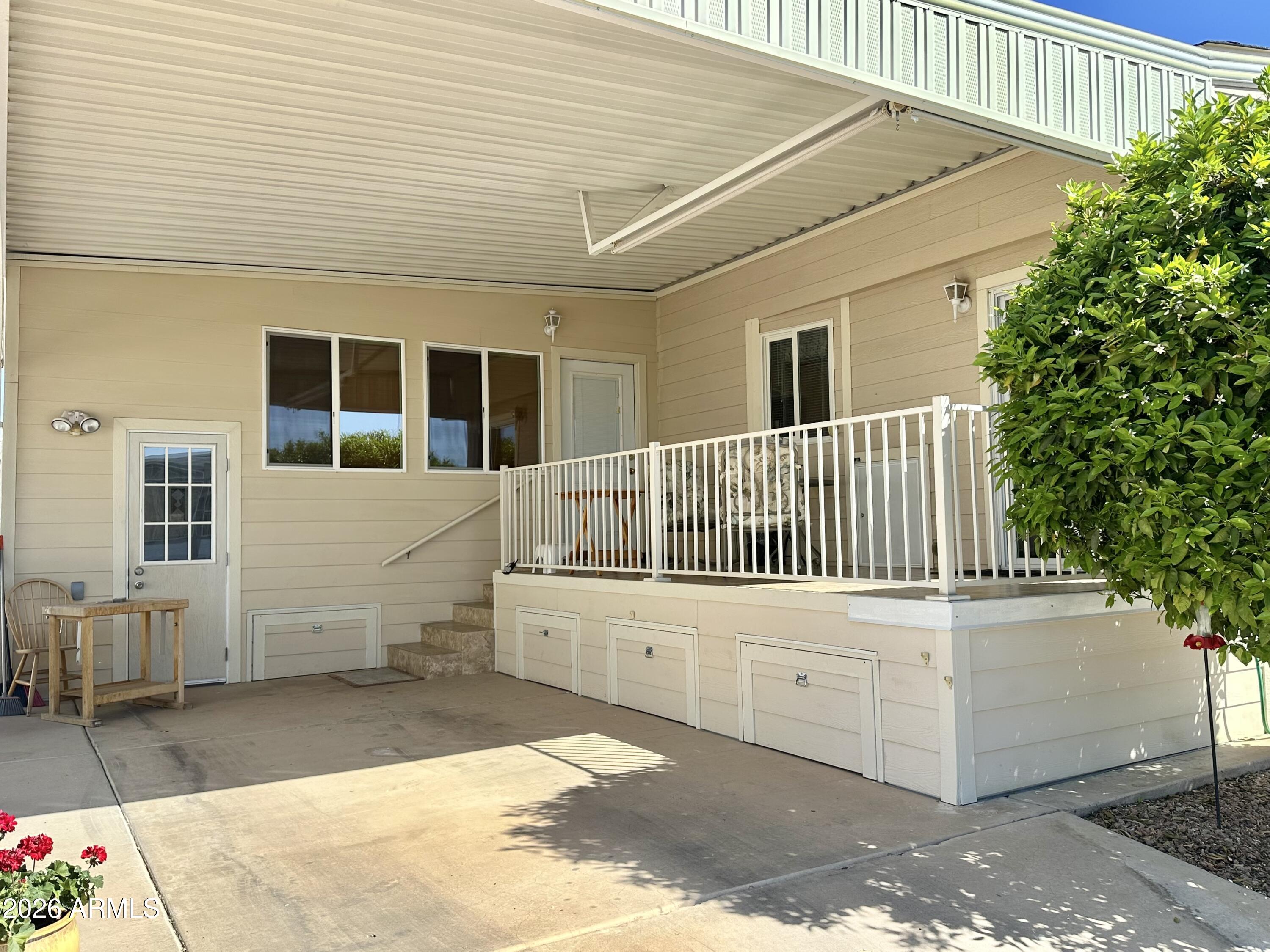 111 S GREENFIELD Road 790