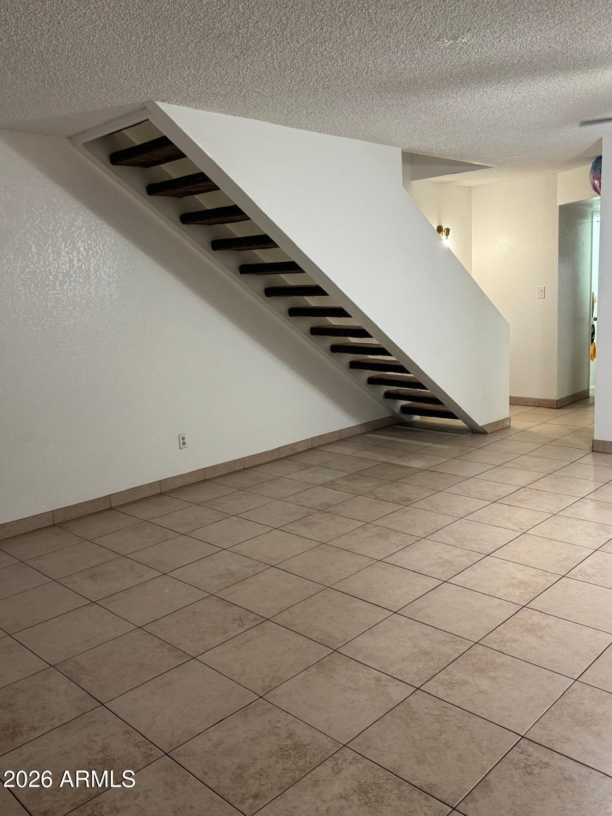 1545 E SAHUARO Drive 15