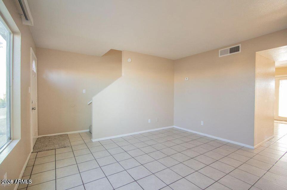 3840 N 43RD Avenue 9