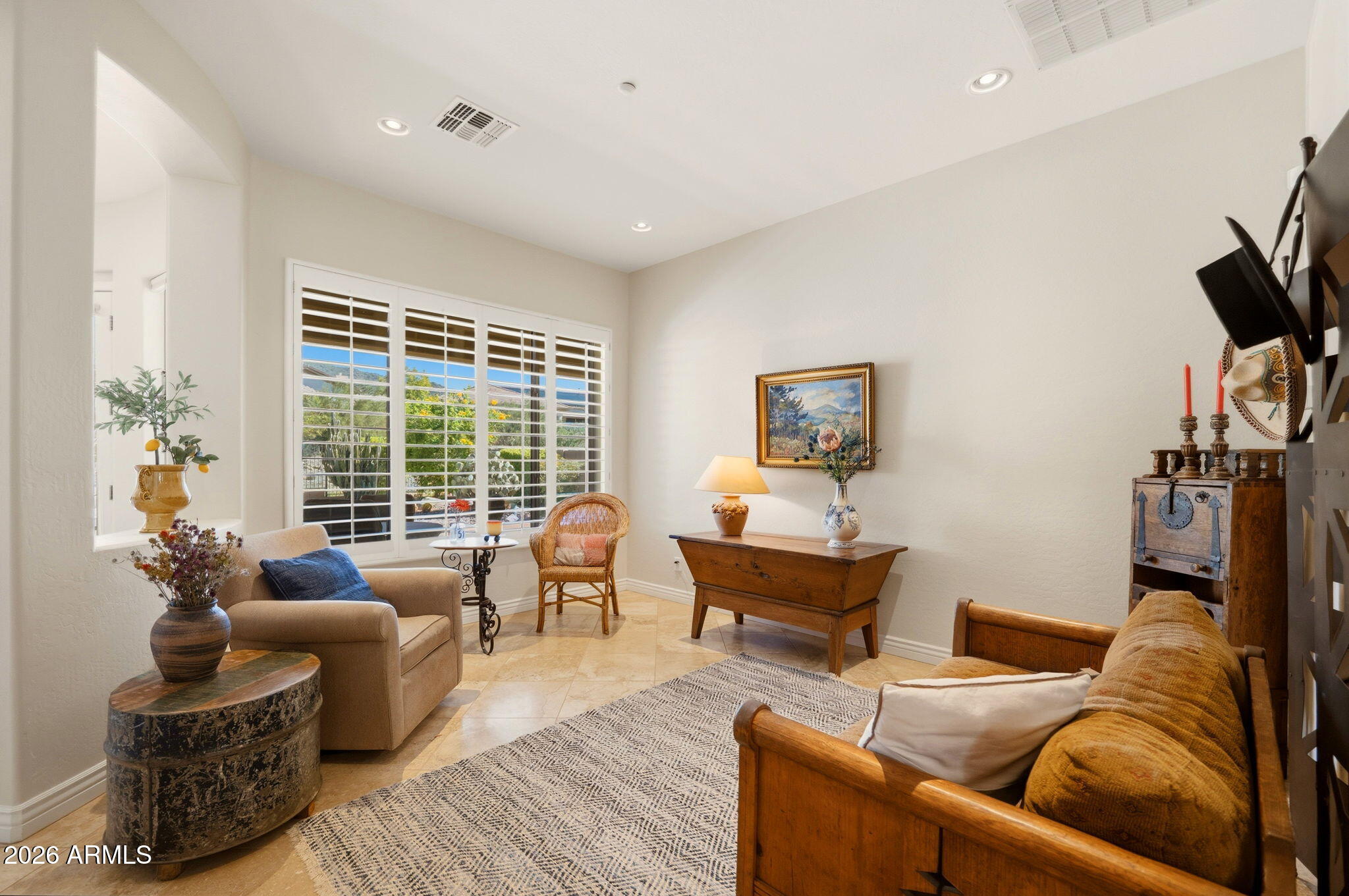 2526 W PUMPKIN RIDGE Drive
