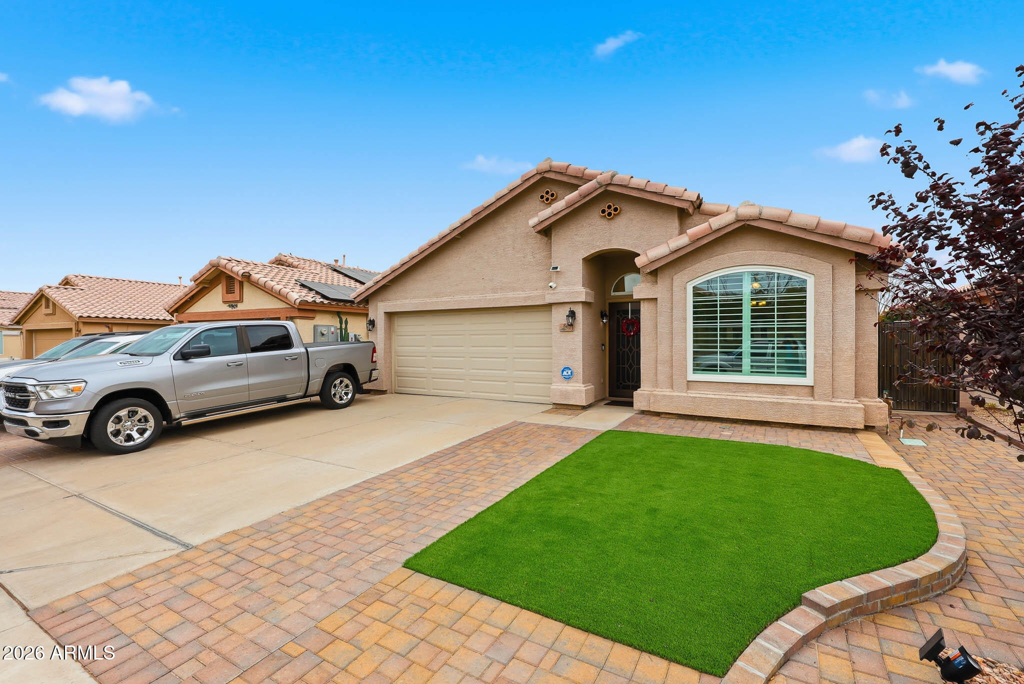 8623 W PARADISE Lane