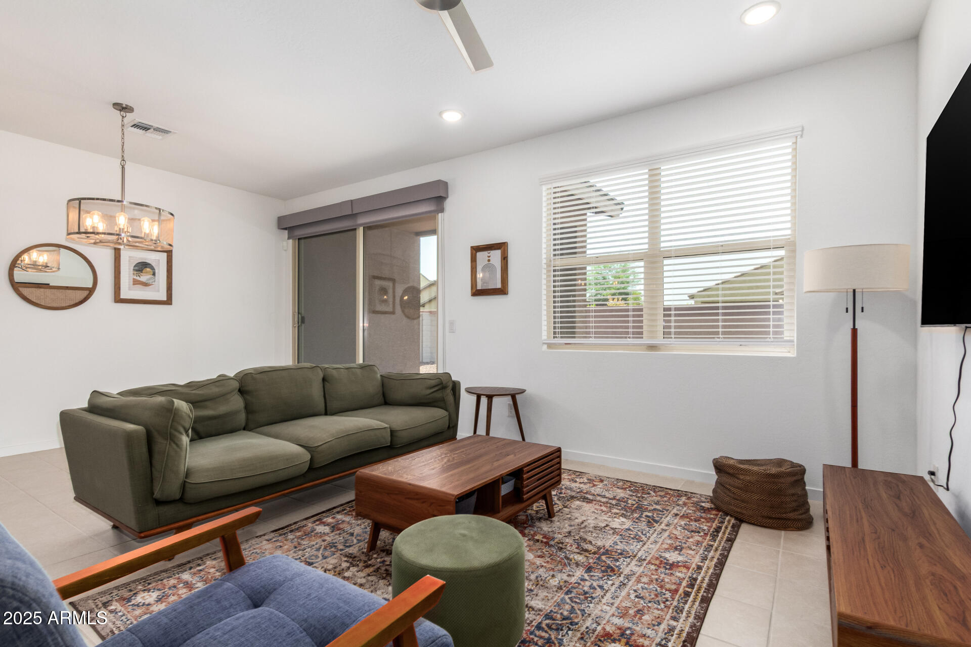 17471 W RUNNING DEER Trail