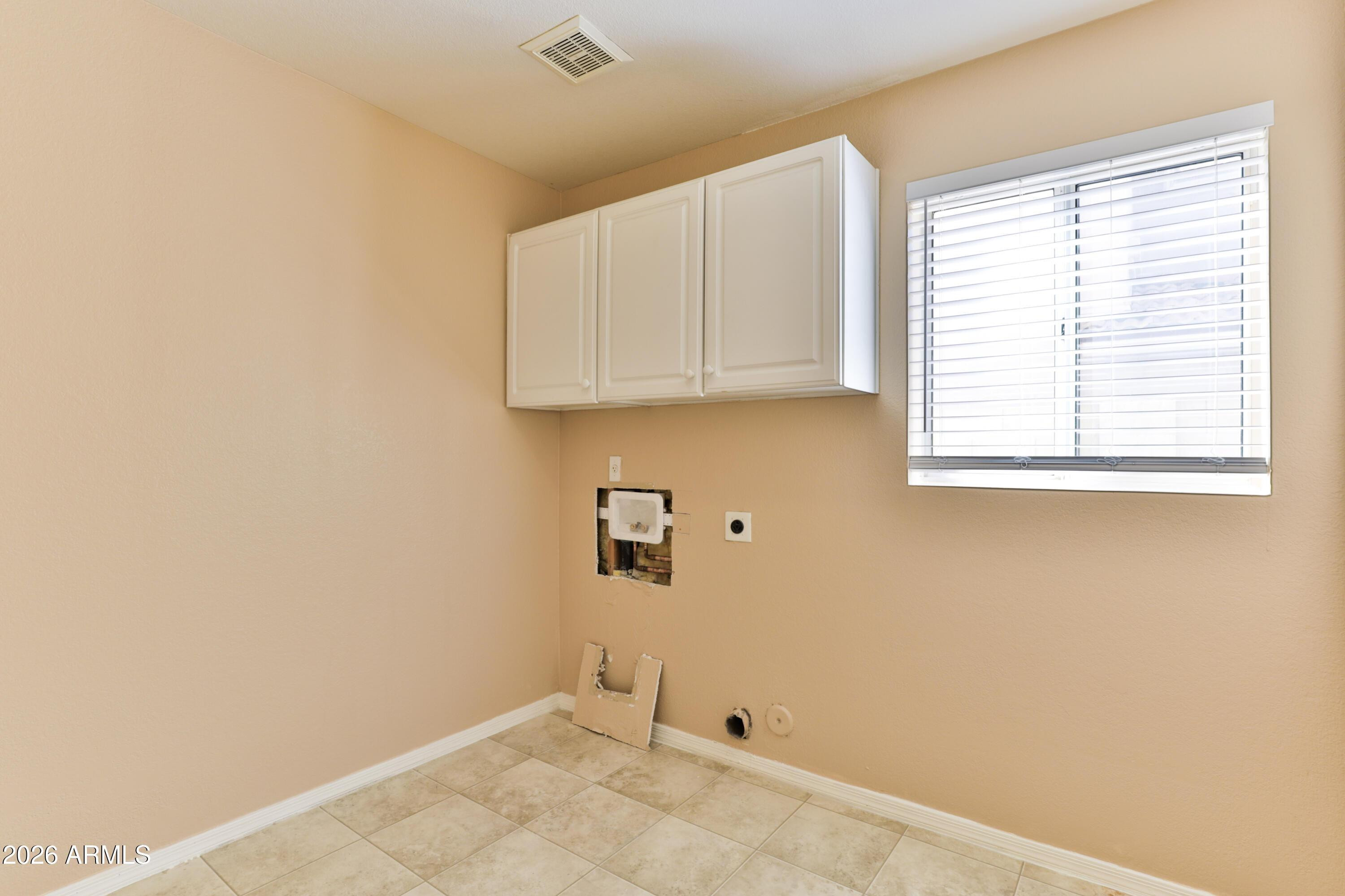 MEADOWS AT INDENENDENCE - Residential Lease