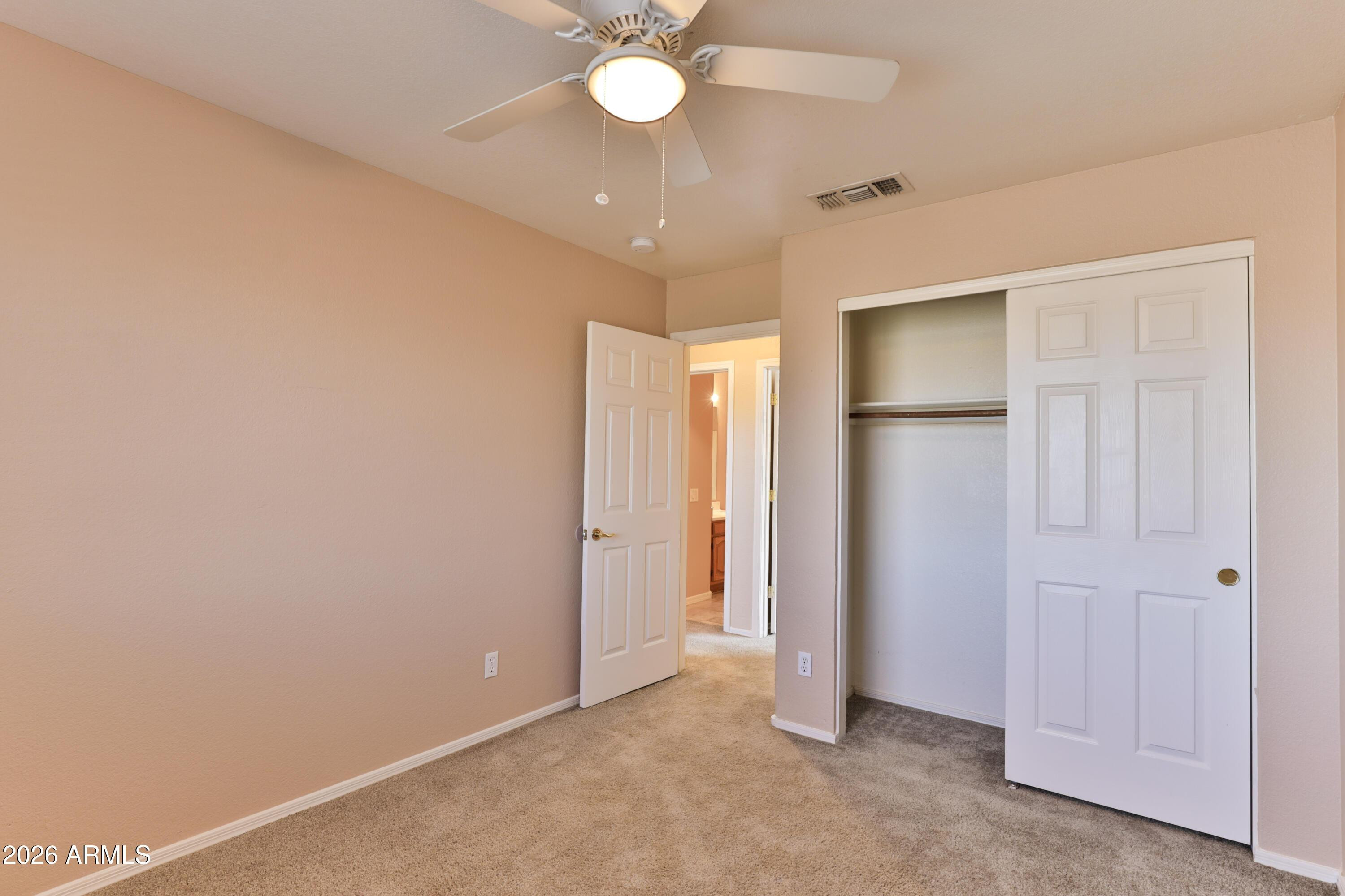 MEADOWS AT INDENENDENCE - Residential Lease