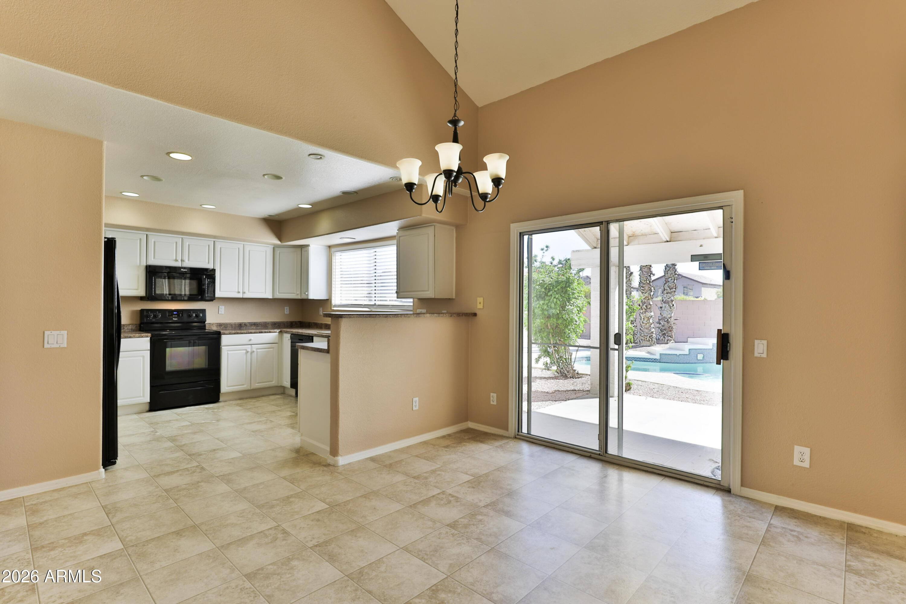 MEADOWS AT INDENENDENCE - Residential Lease