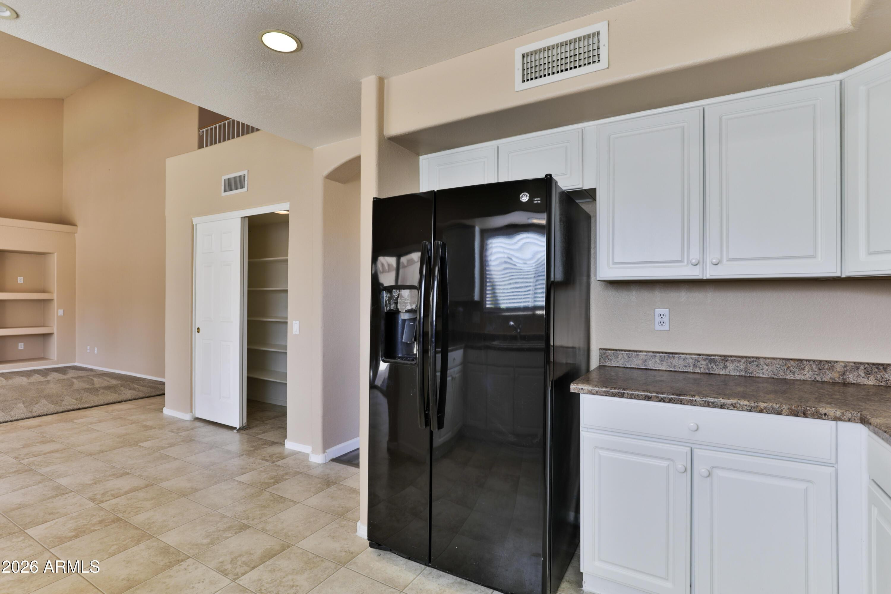 MEADOWS AT INDENENDENCE - Residential Lease