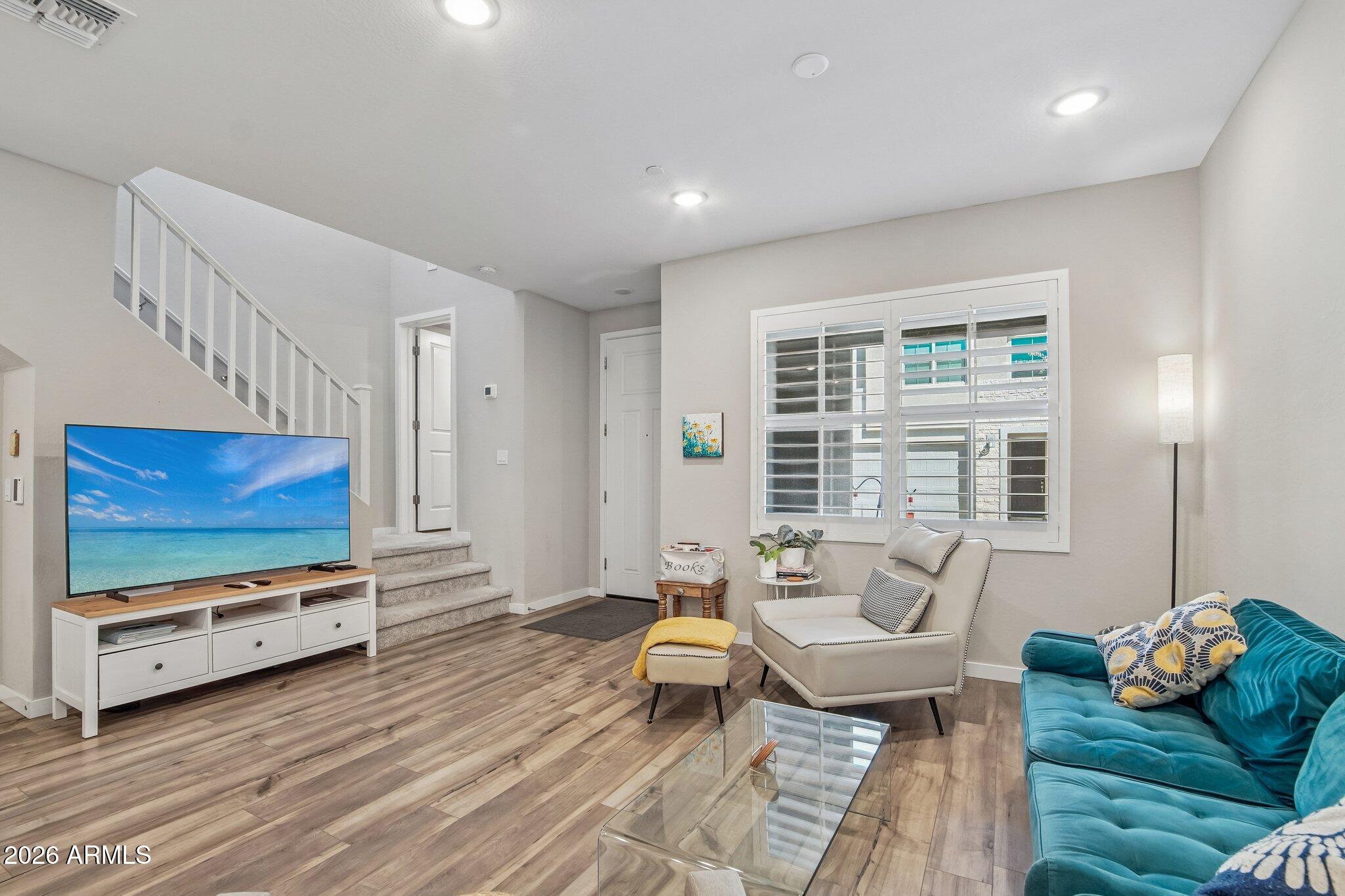 759 E ZESTA Lane 102
