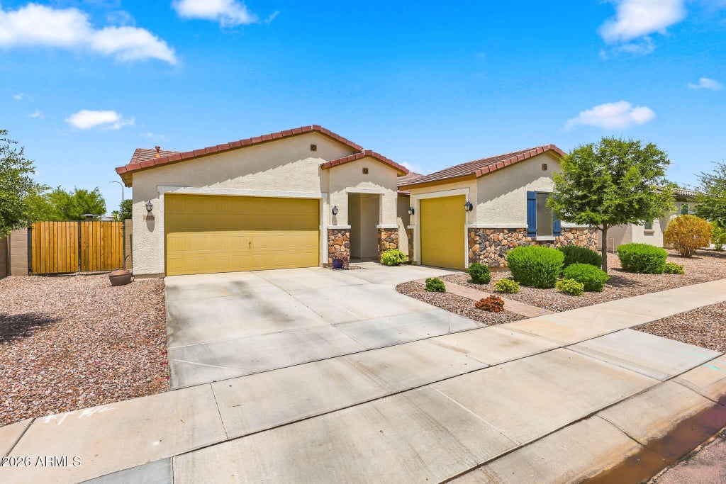 Photo of 11444 W Edgement Avenue, Avondale, AZ 85392 (MLS # 7066494)