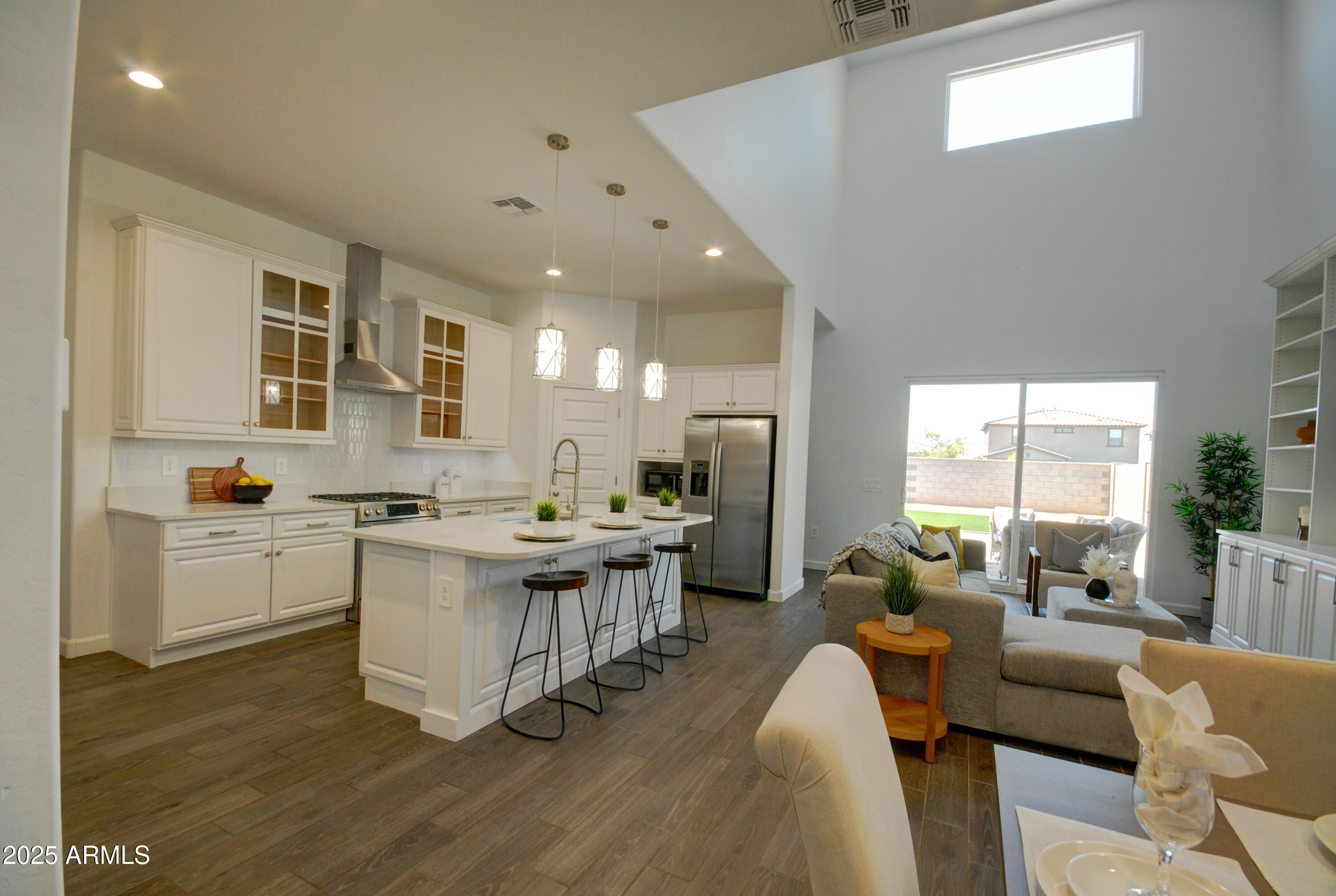 40927 W SUNLAND Drive