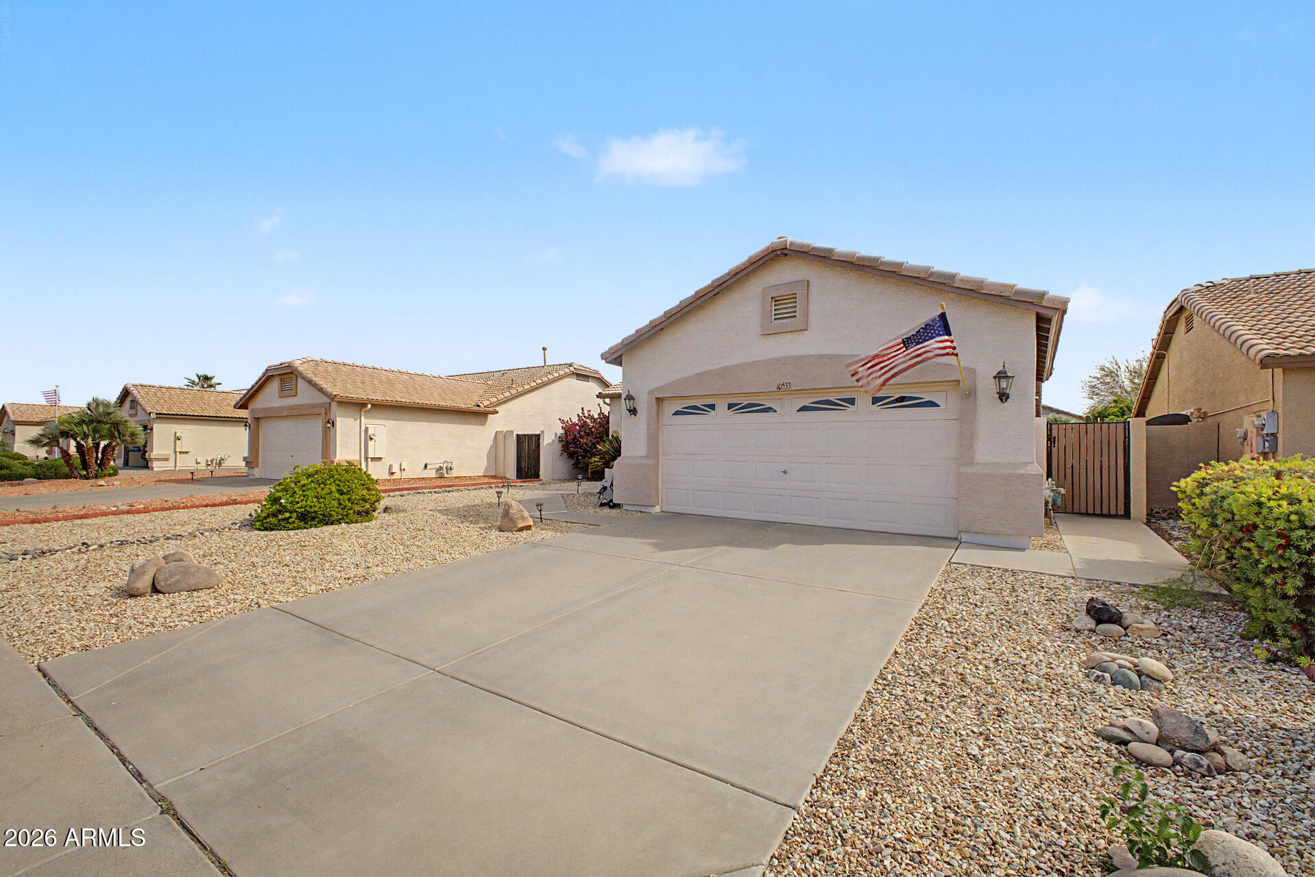 10533 W POTTER Drive