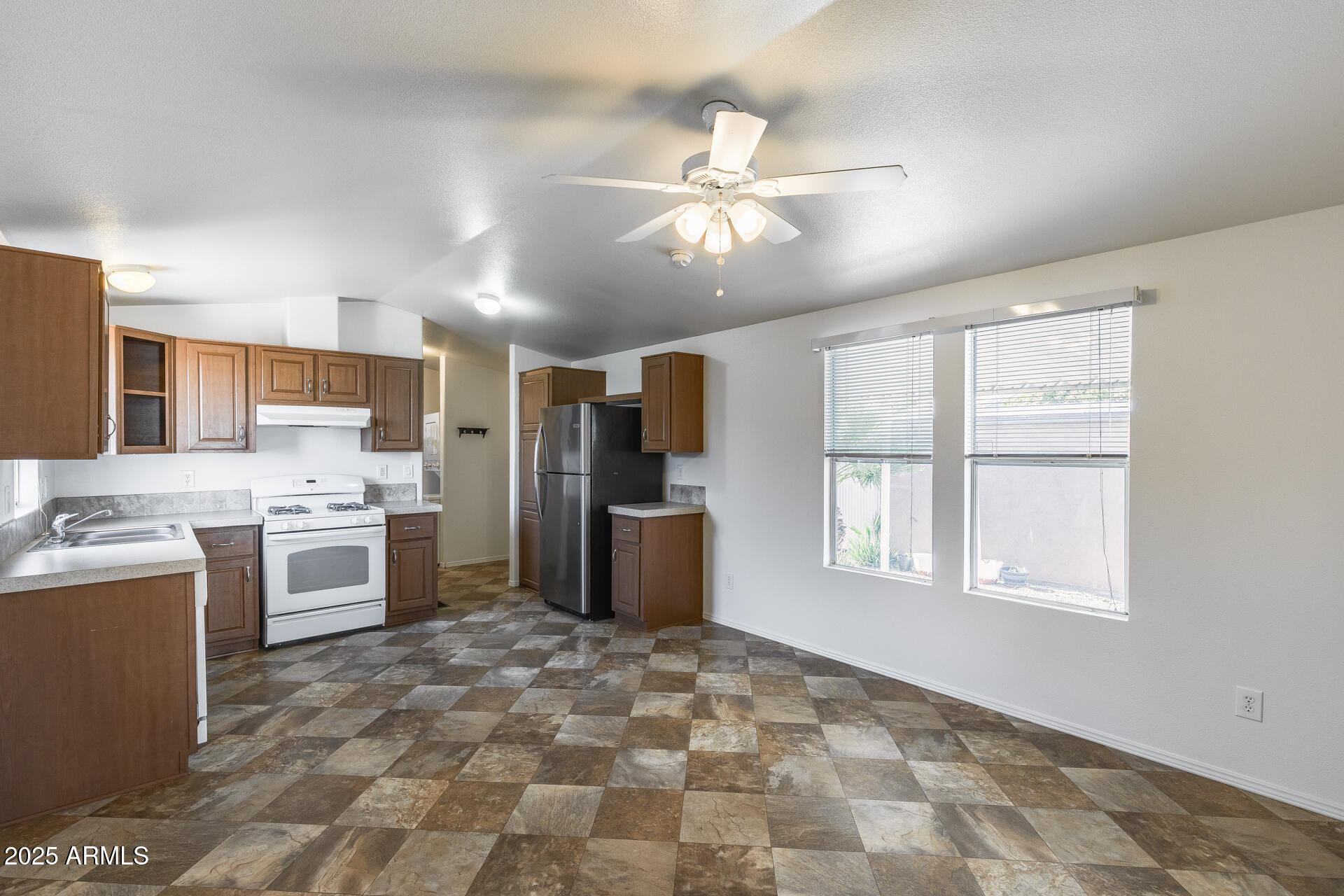 19225 N CAVE CREEK Road OFC