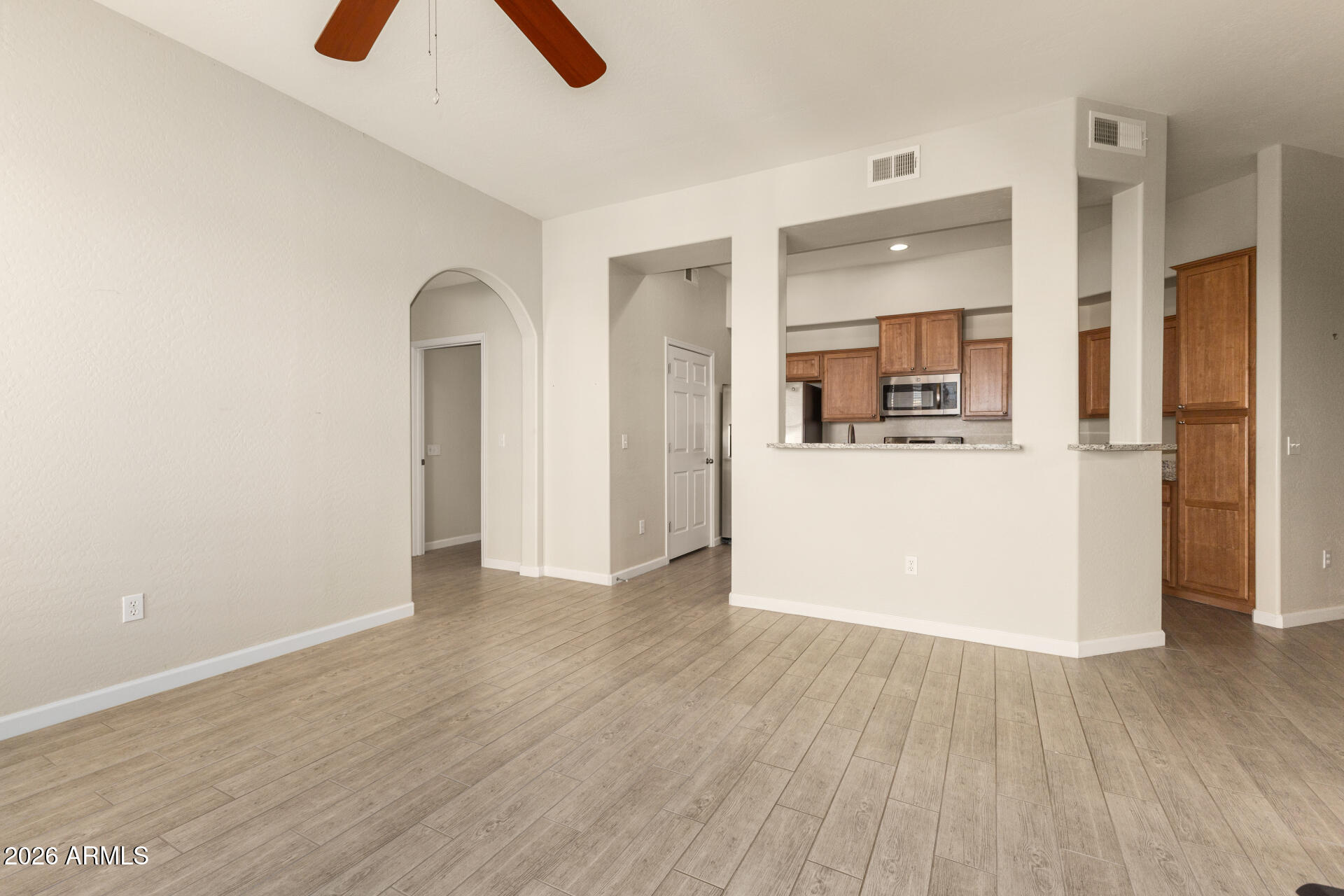 14575 W MOUNTAIN VIEW Boulevard 11301