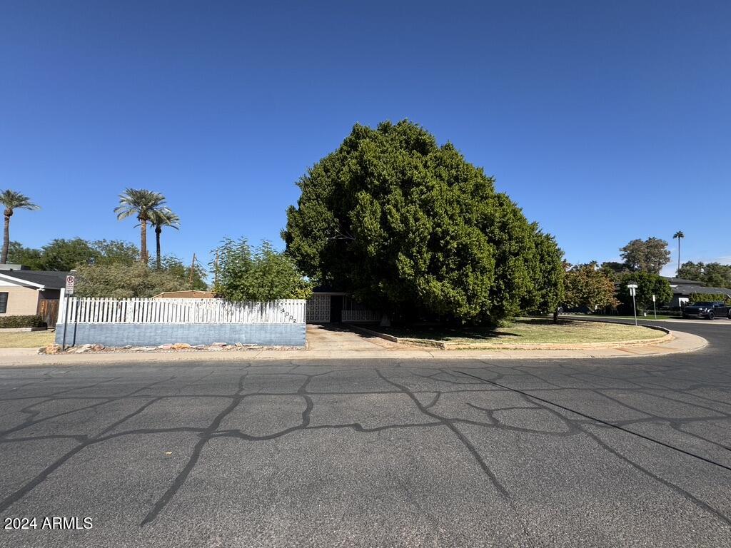 4002 N 44TH Place