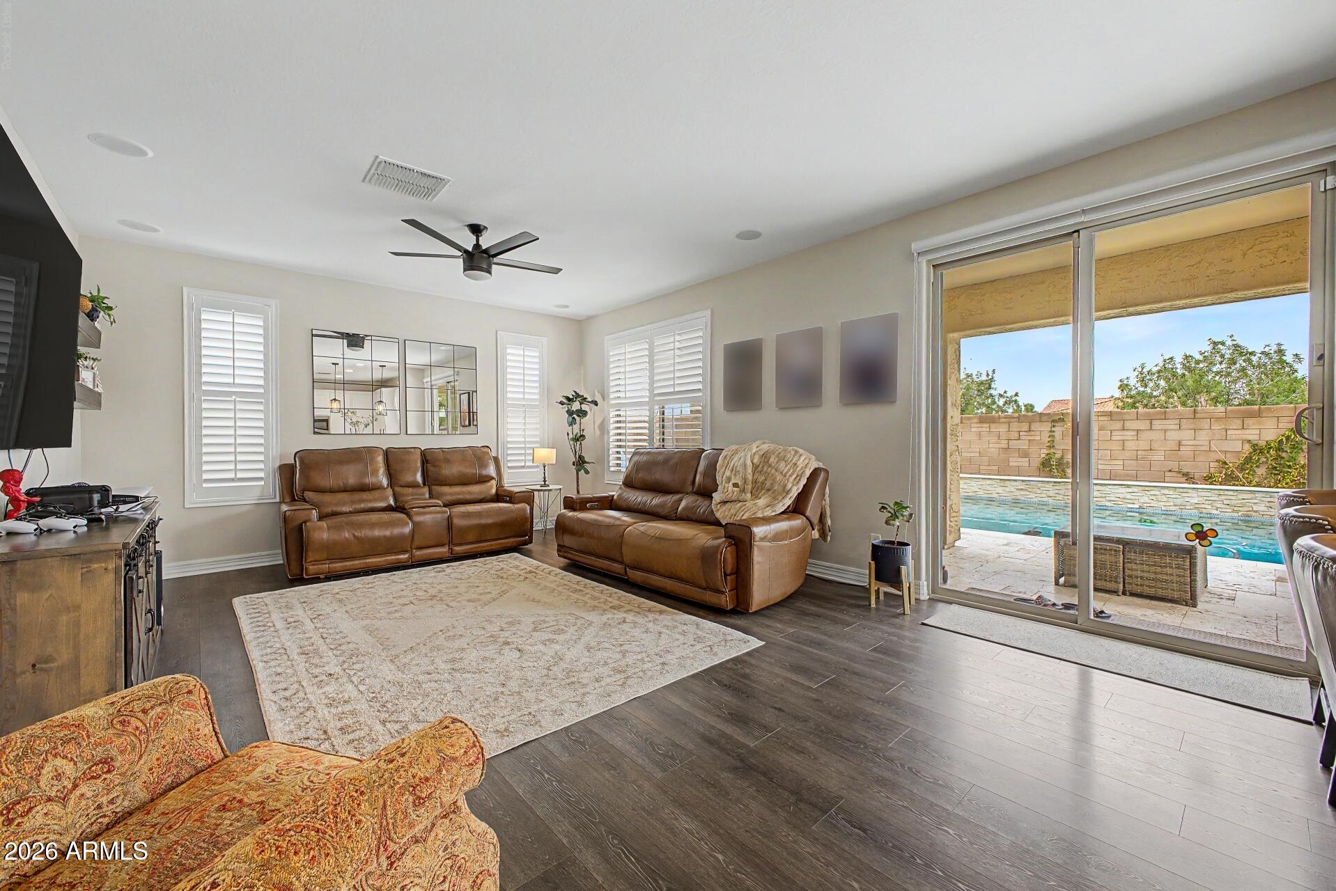 Properties 4 10422 E CORBIN Avenue