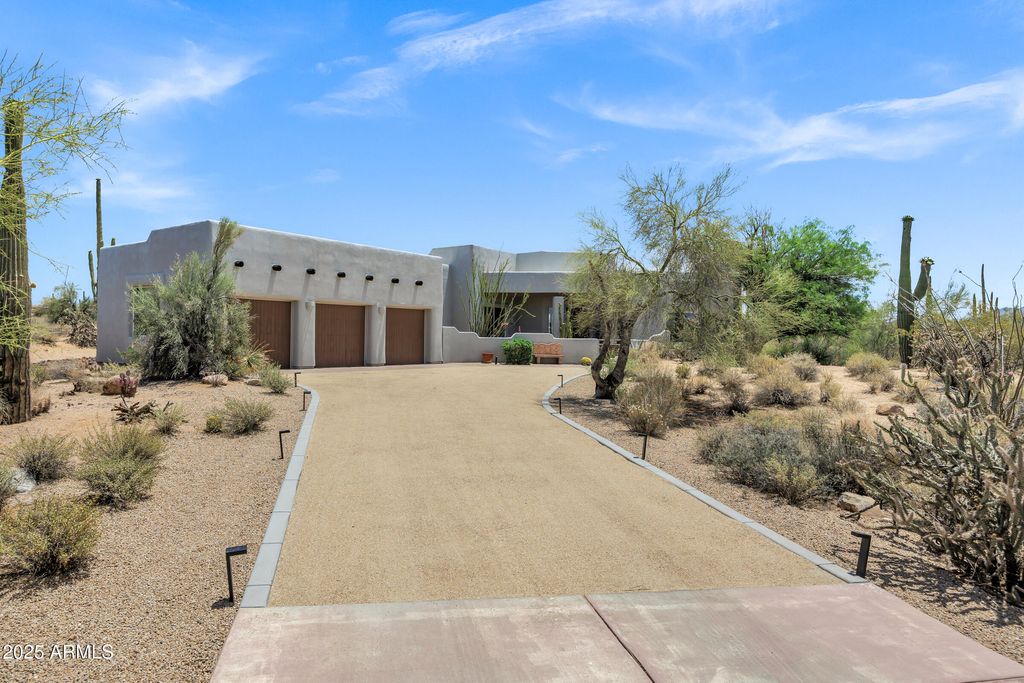 Photo of 30600 N Pima Road #24, Scottsdale, AZ 85266 (MLS # 6831537)