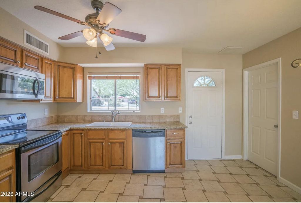 Photo of 704 N Elm Street, Buckeye, AZ 85326 (MLS # 6975664)