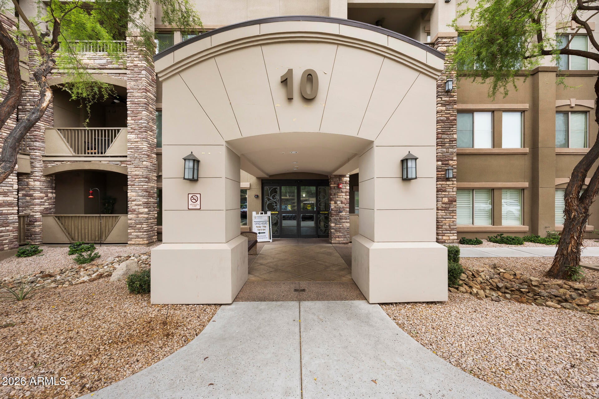 5450 E DEER VALLEY Drive 2189