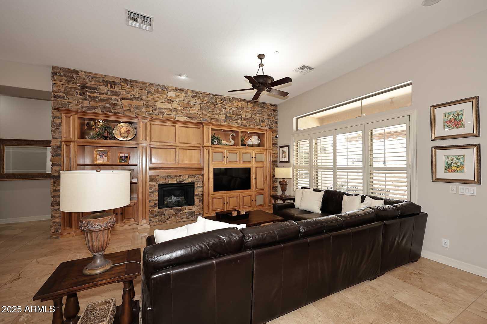1303 W Spirit Drive