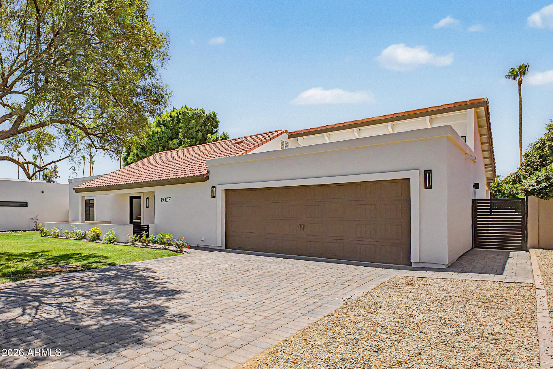 8007 E DEL TESORO Drive