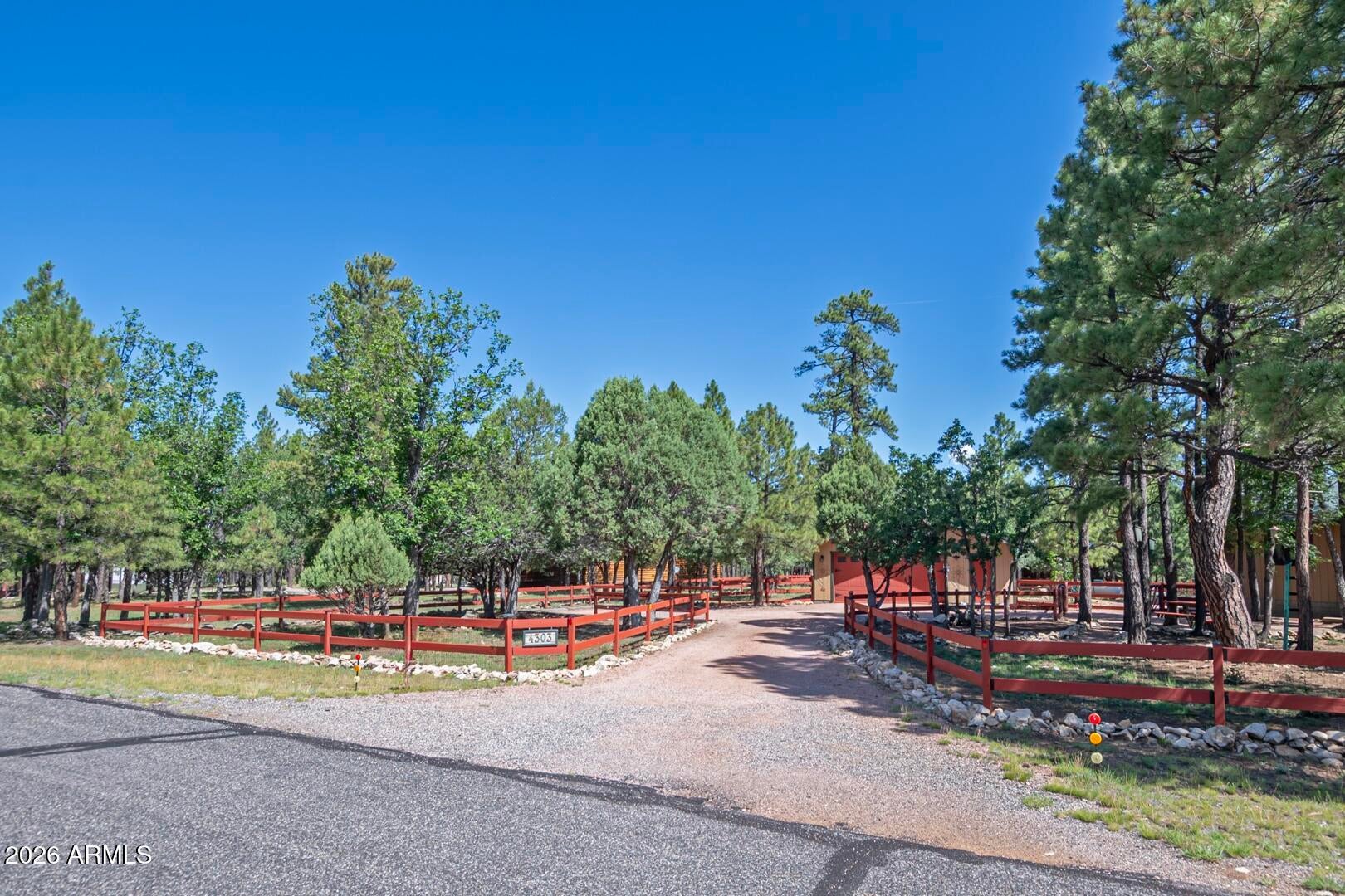 4303 NAVAJO Drive