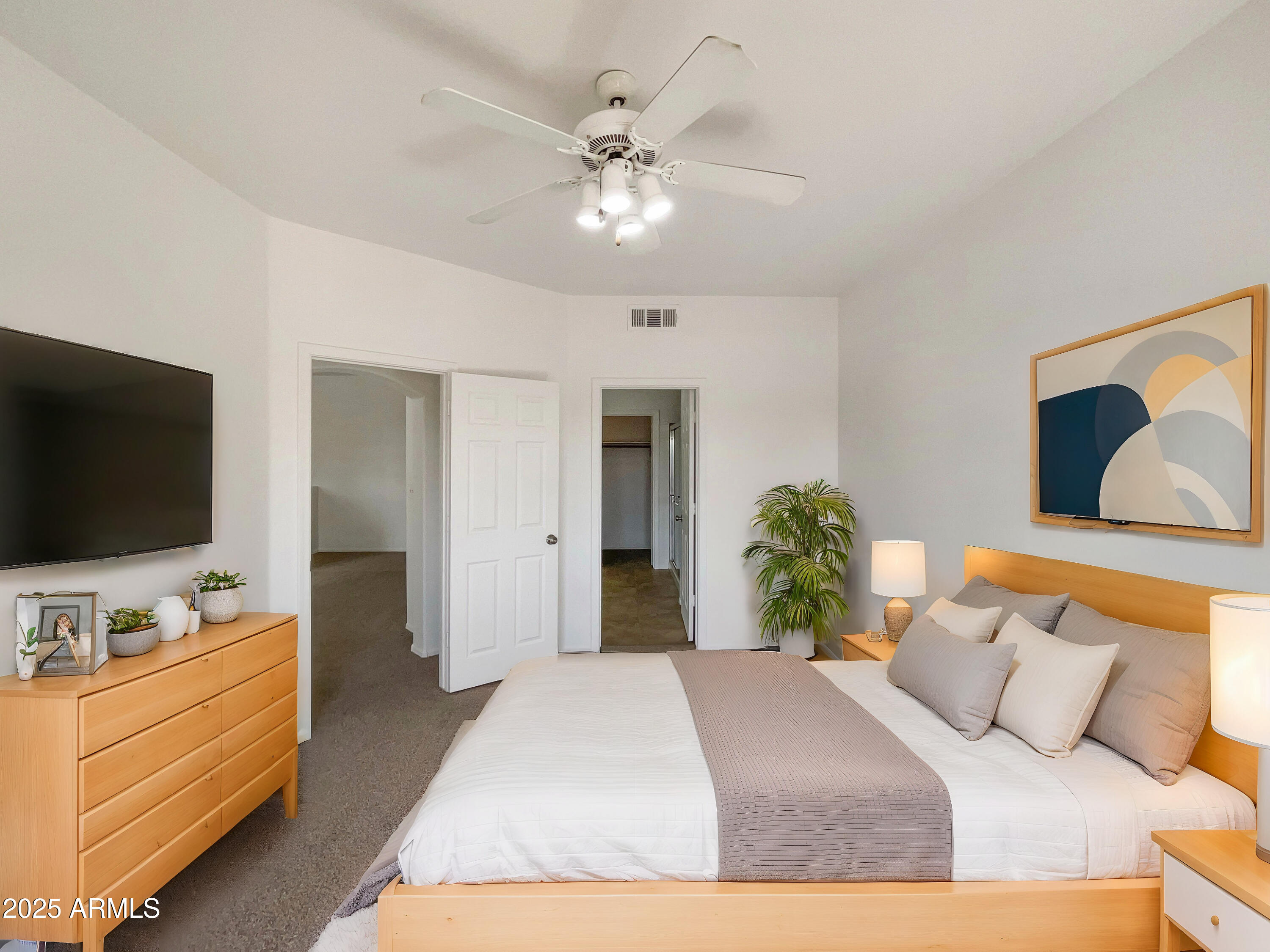10410 N CAVE CREEK Road 2119