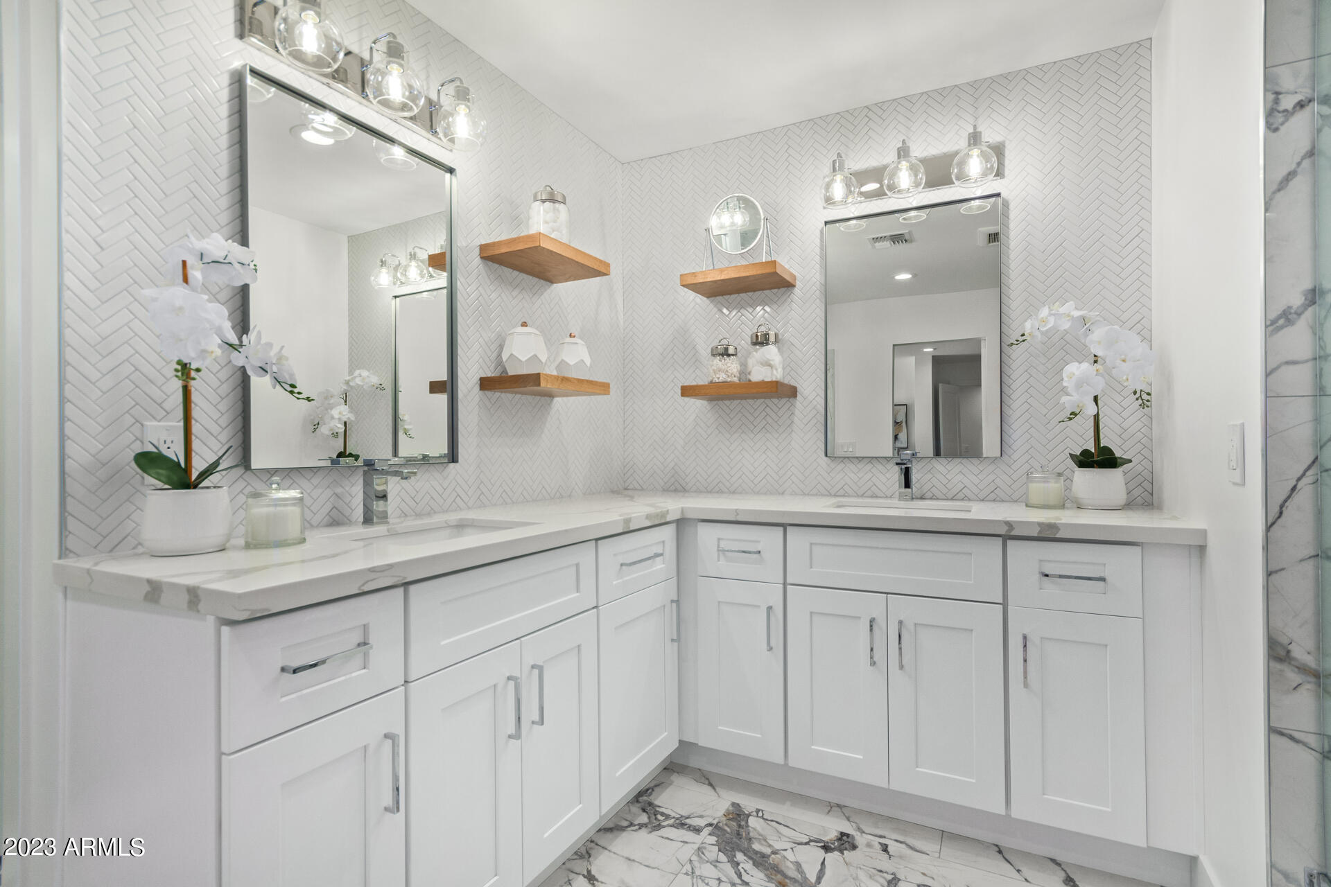 GROSSE POINTE - Residential