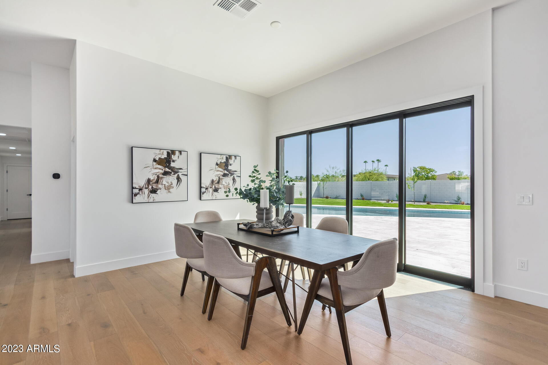 GROSSE POINTE - Residential