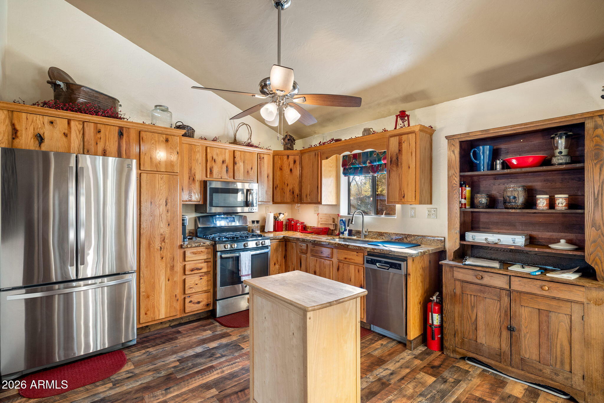 3824 W BERMUDA Circle