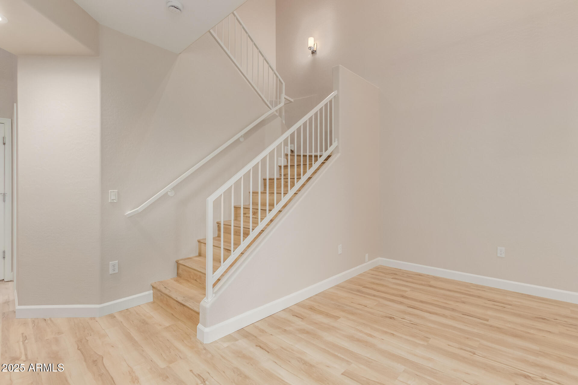 705 W QUEEN CREEK Road 1208