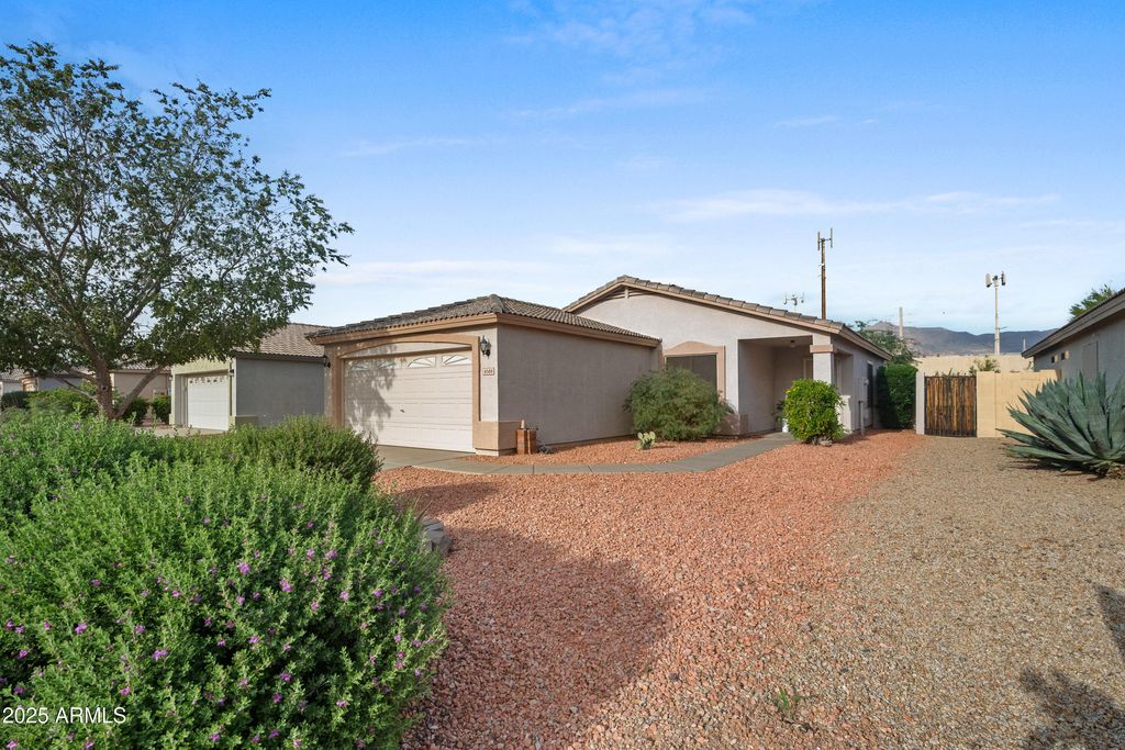 Photo of 8588 E Jasper Street, Gold Canyon, AZ 85118 (MLS # 6937393)