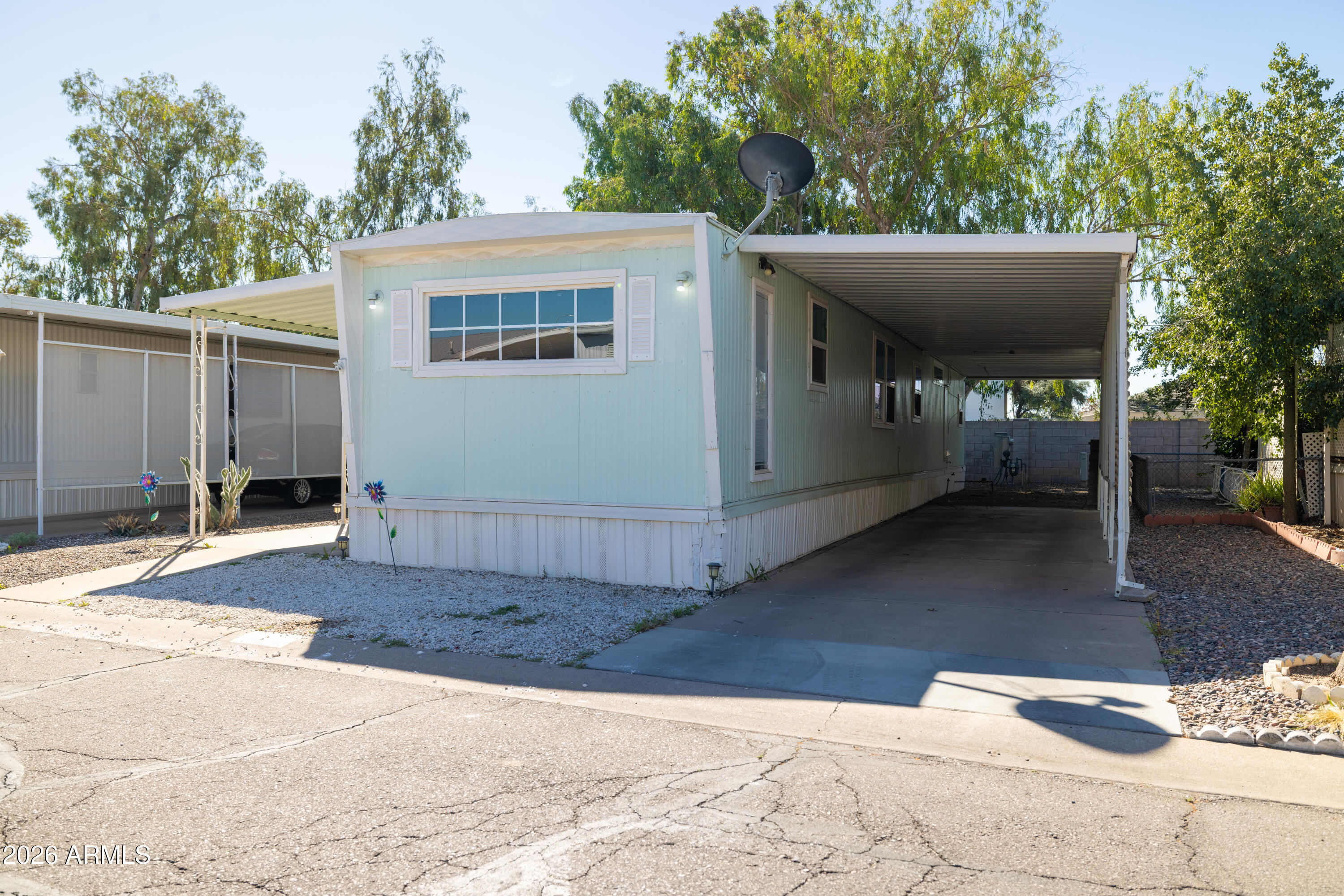 535 S ALMA SCHOOL Road 17