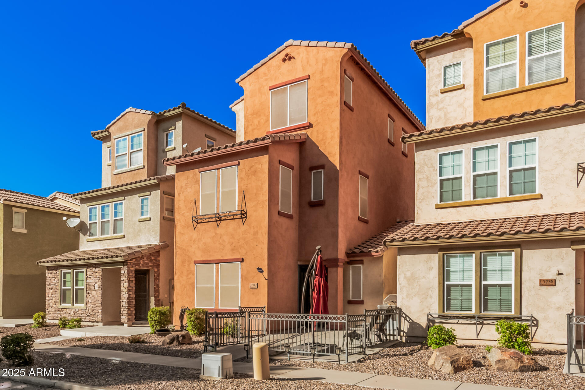 7742 W TERRI LEE Drive