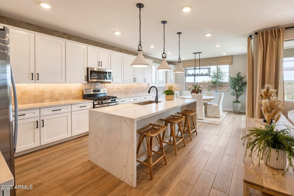 Photo of 1512 E Coconino Way, Gilbert, AZ 85298 (MLS # 6949808)