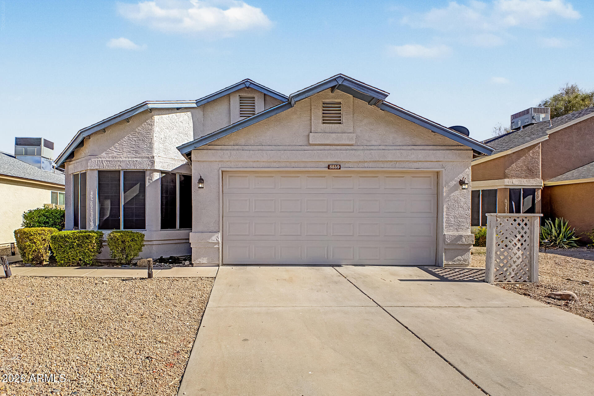 8859 W JOHN CABOT Road