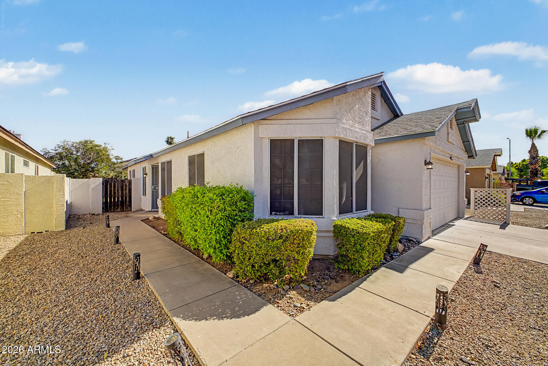 8859 W JOHN CABOT Road