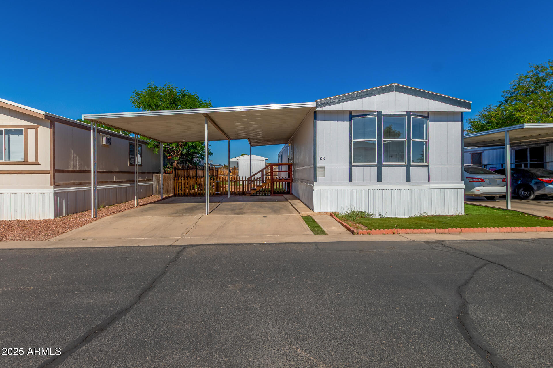 8427 W Glendale Avenue 108