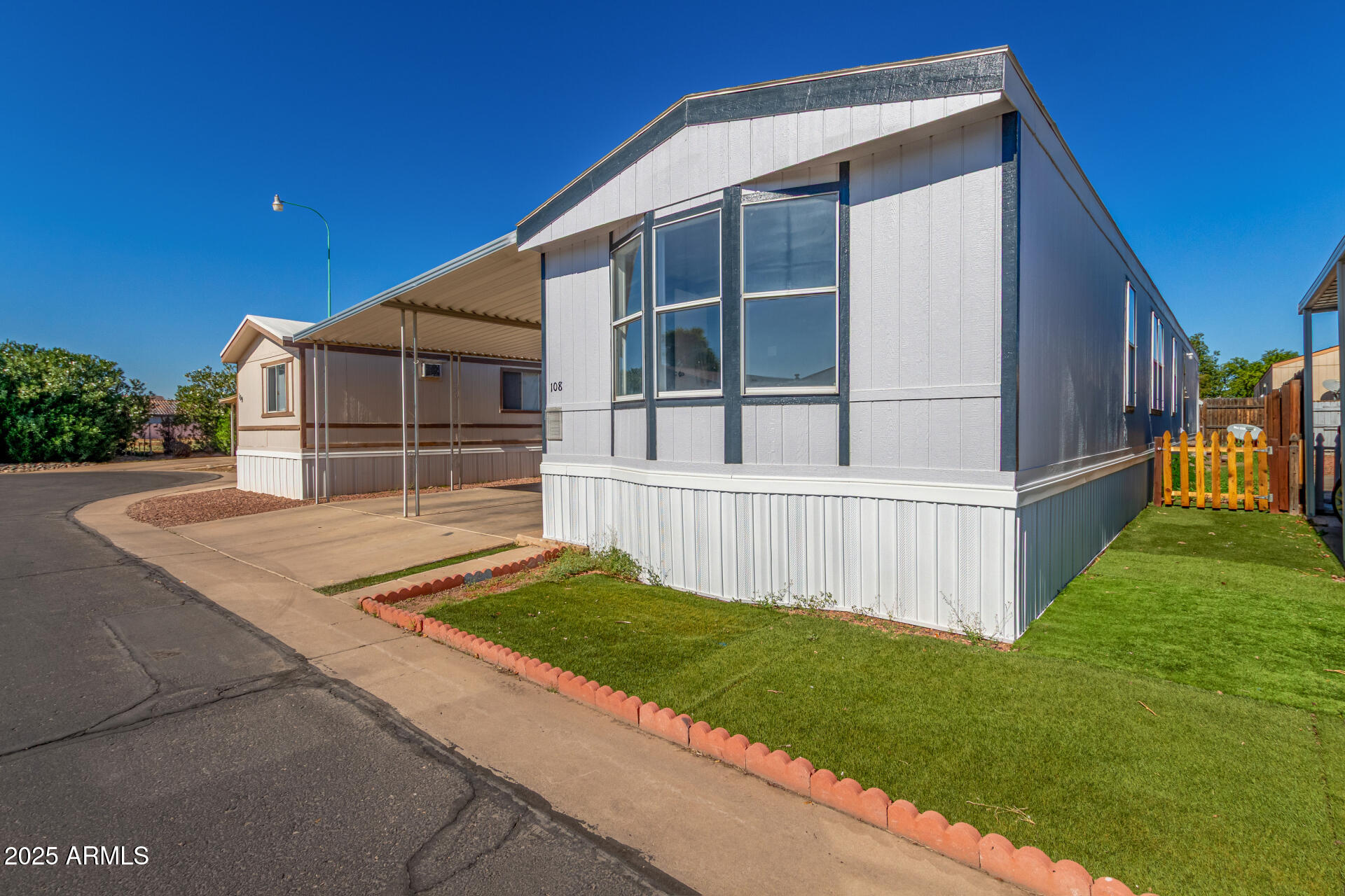 8427 W Glendale Avenue 108