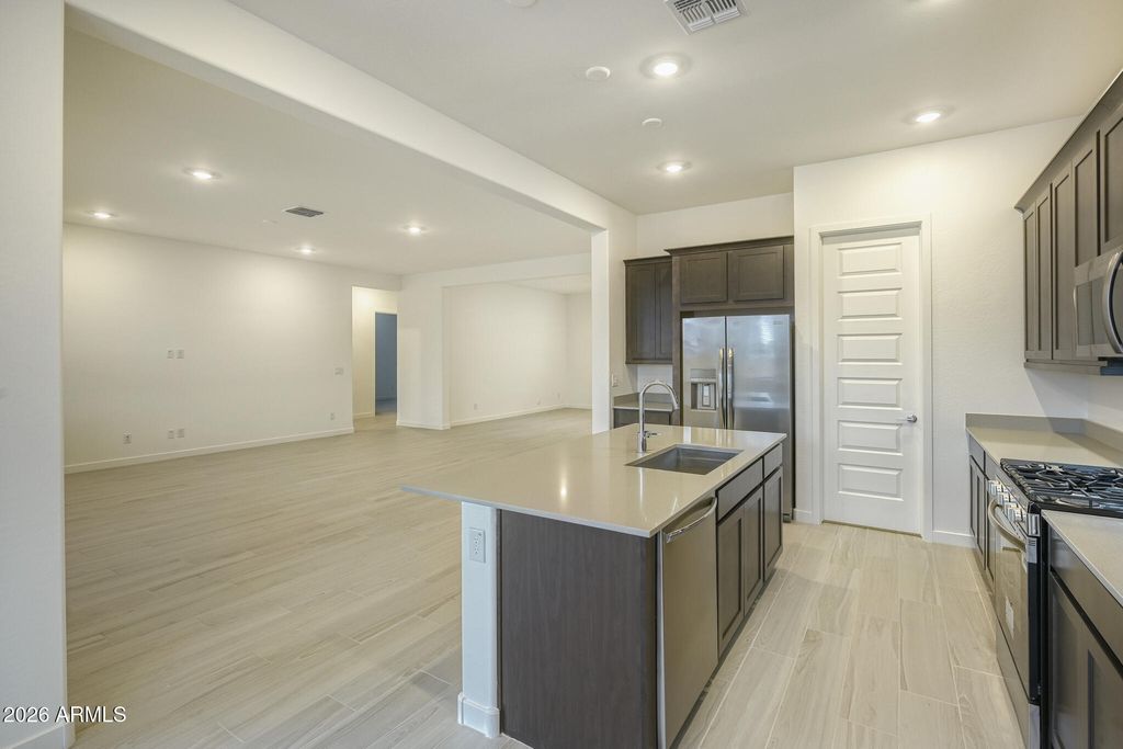 Photo of 3831 E Gallatin Way, San Tan Valley, AZ 85143 (MLS # 7039359)