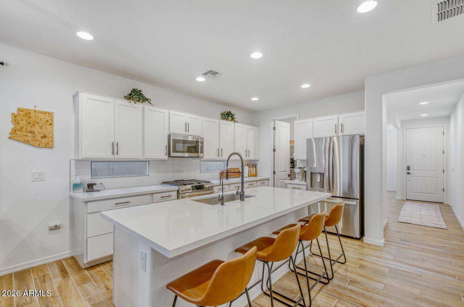 20228 W CAMPBELL Avenue